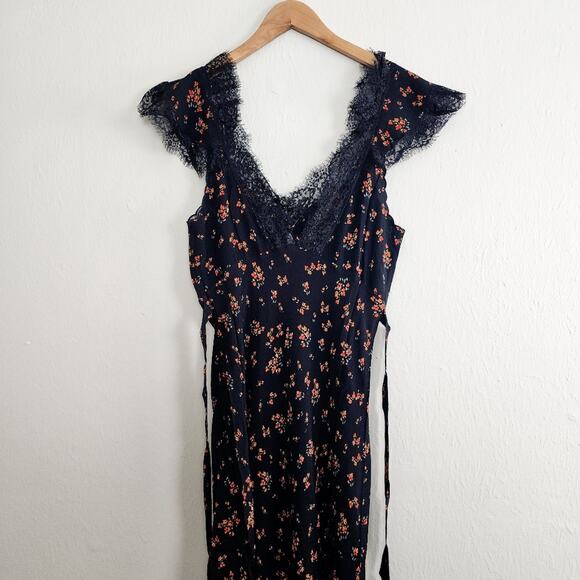 NEW Rumored Frontier Spanish Poppy Black Red Floral Lace Maxi Dress Small - Picture 14 of 15